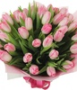 35 нежно розовых тюльпанов