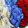 Российский флаг из цветов